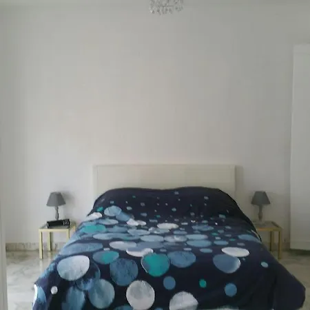 Anemone * Cannes